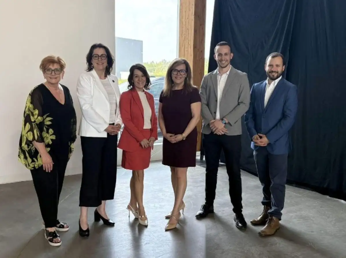 Photo de groupe membres du CEM, CTA et partenaires